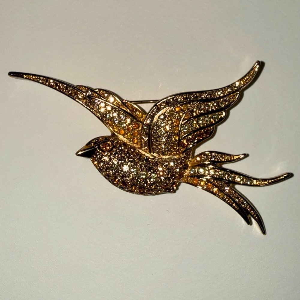 Vintage CHRISTIAN DIOR Gold Plated Elegant Bird Brooch with Crystal Rhinestones